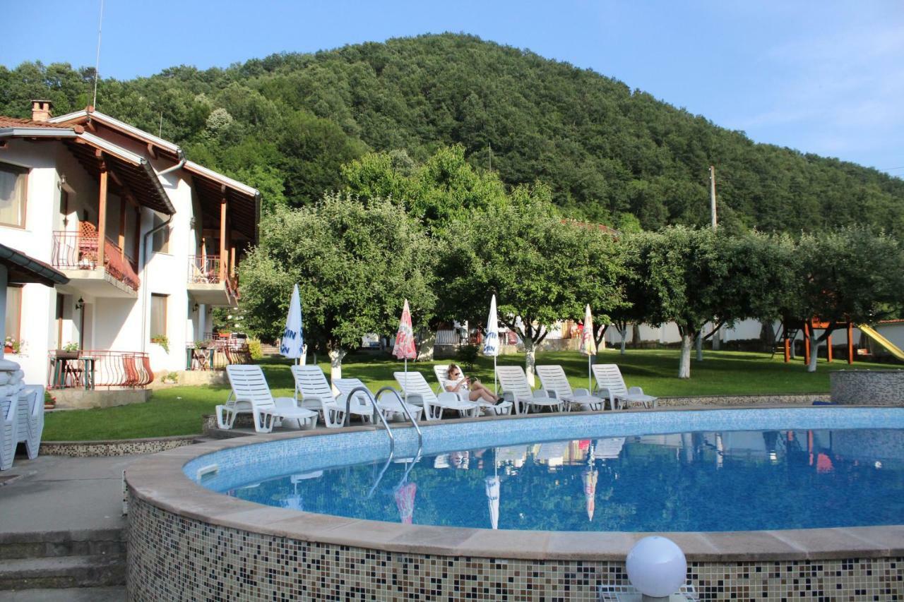 By The River Hotel Complex Balkanets  Εξωτερικό φωτογραφία