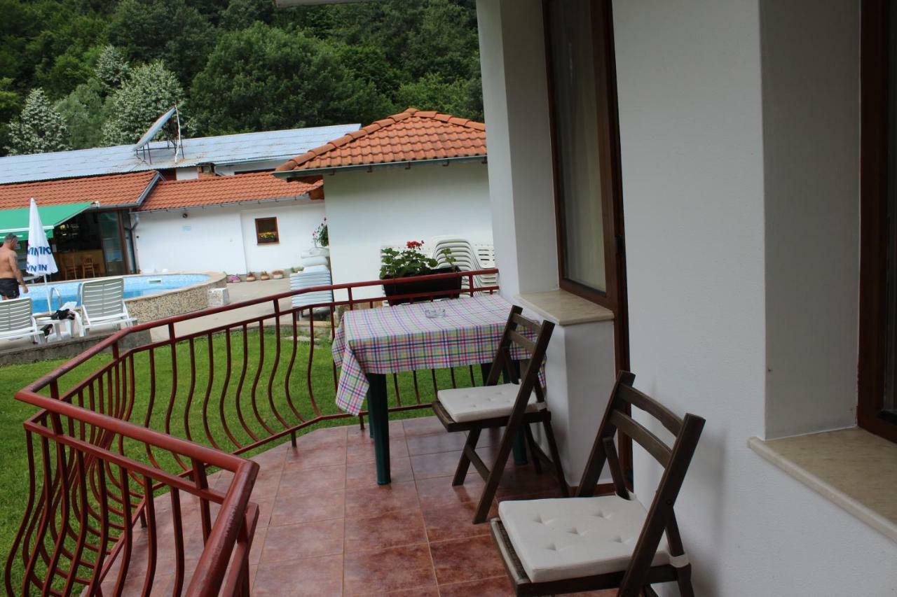 By The River Hotel Complex Balkanets  Εξωτερικό φωτογραφία