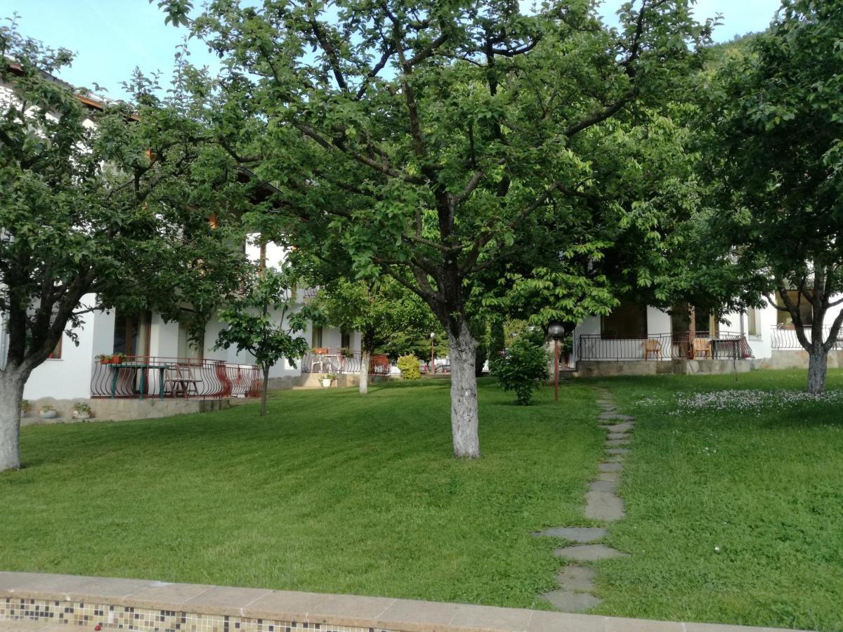 By The River Hotel Complex Balkanets  Εξωτερικό φωτογραφία