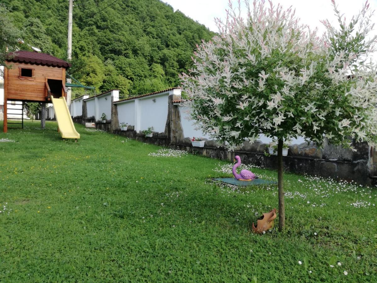 By The River Hotel Complex Balkanets  Εξωτερικό φωτογραφία
